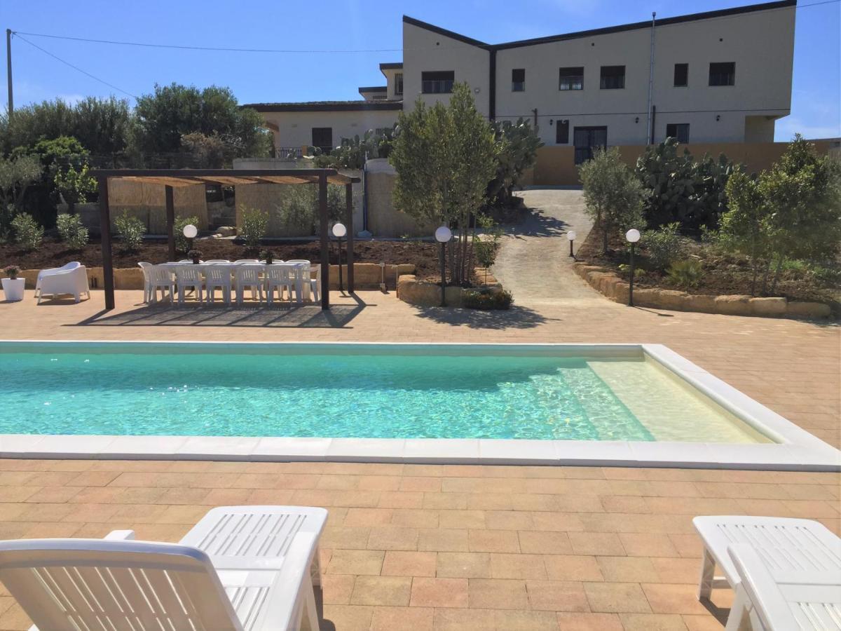 Casale Della Minaga Villa Агридженто Екстериор снимка